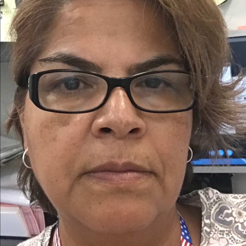 Meet your Posher, Elva